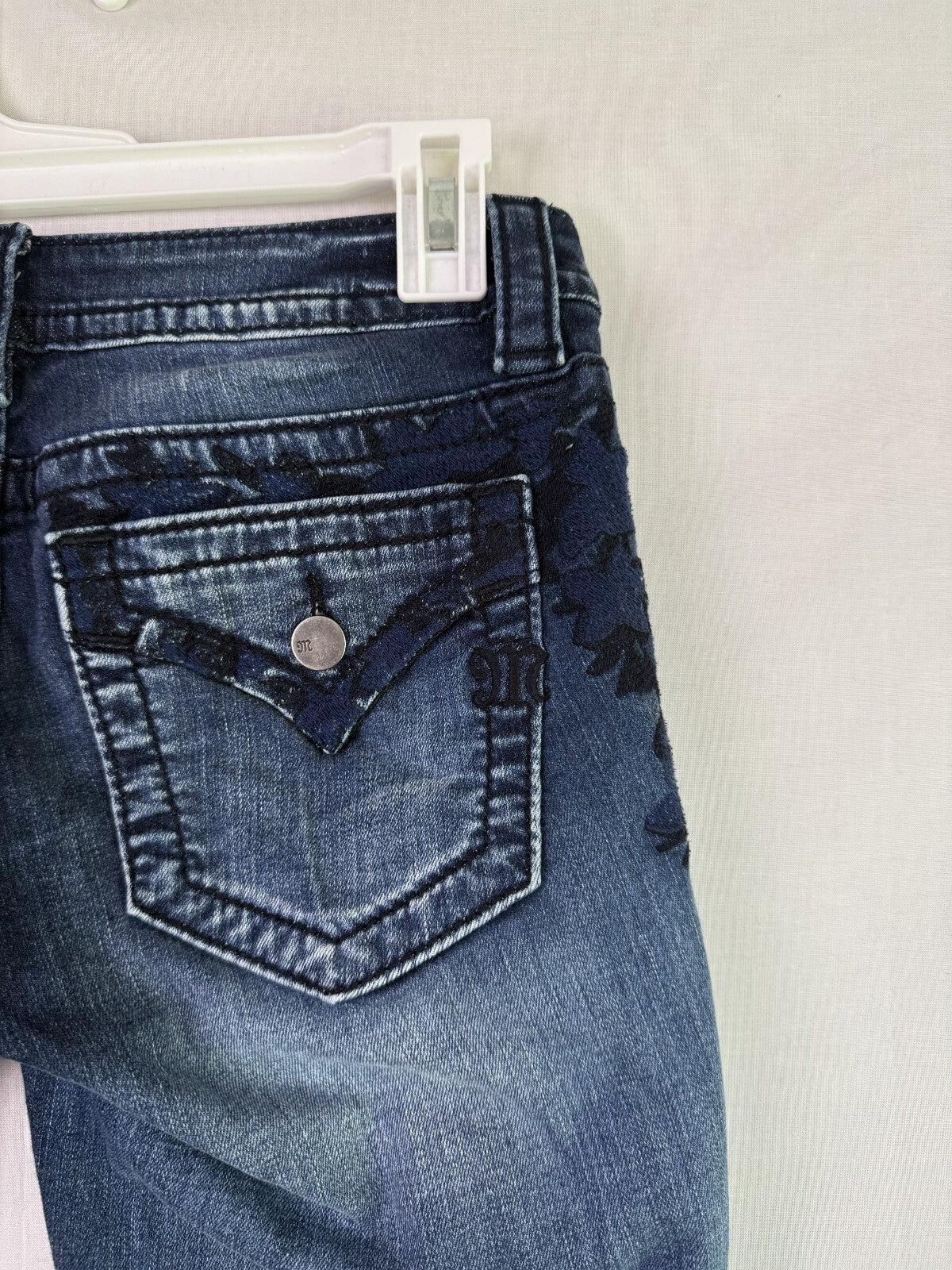 Miss Me Signature Skinny Jeans Womens Size 26 - Embroidered Floral - Low Rise