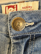 Lei Jeans Womens 7 Short Juniors Blue Ashley Low Rise BootCut Regular Fit Pants