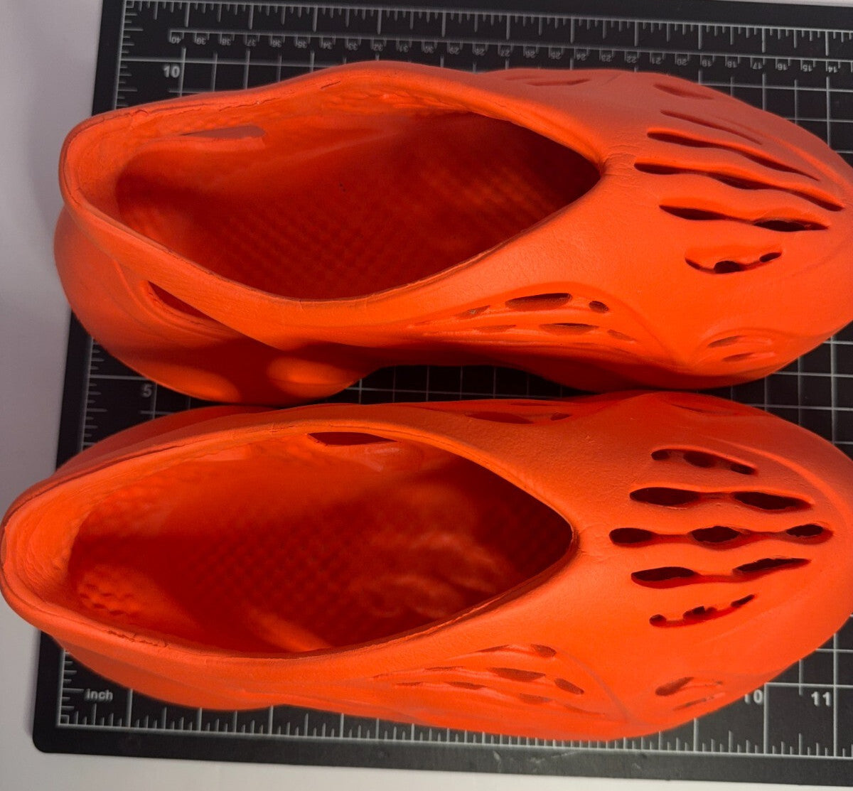 Non-Branded Foam Runner Orange Mens Size 8 Pre-Owned
