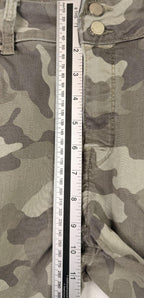 Seven 7 Shorts Womens Sz 12 Tummyless Bermuda Camo Denim Stretch Trendy Casual