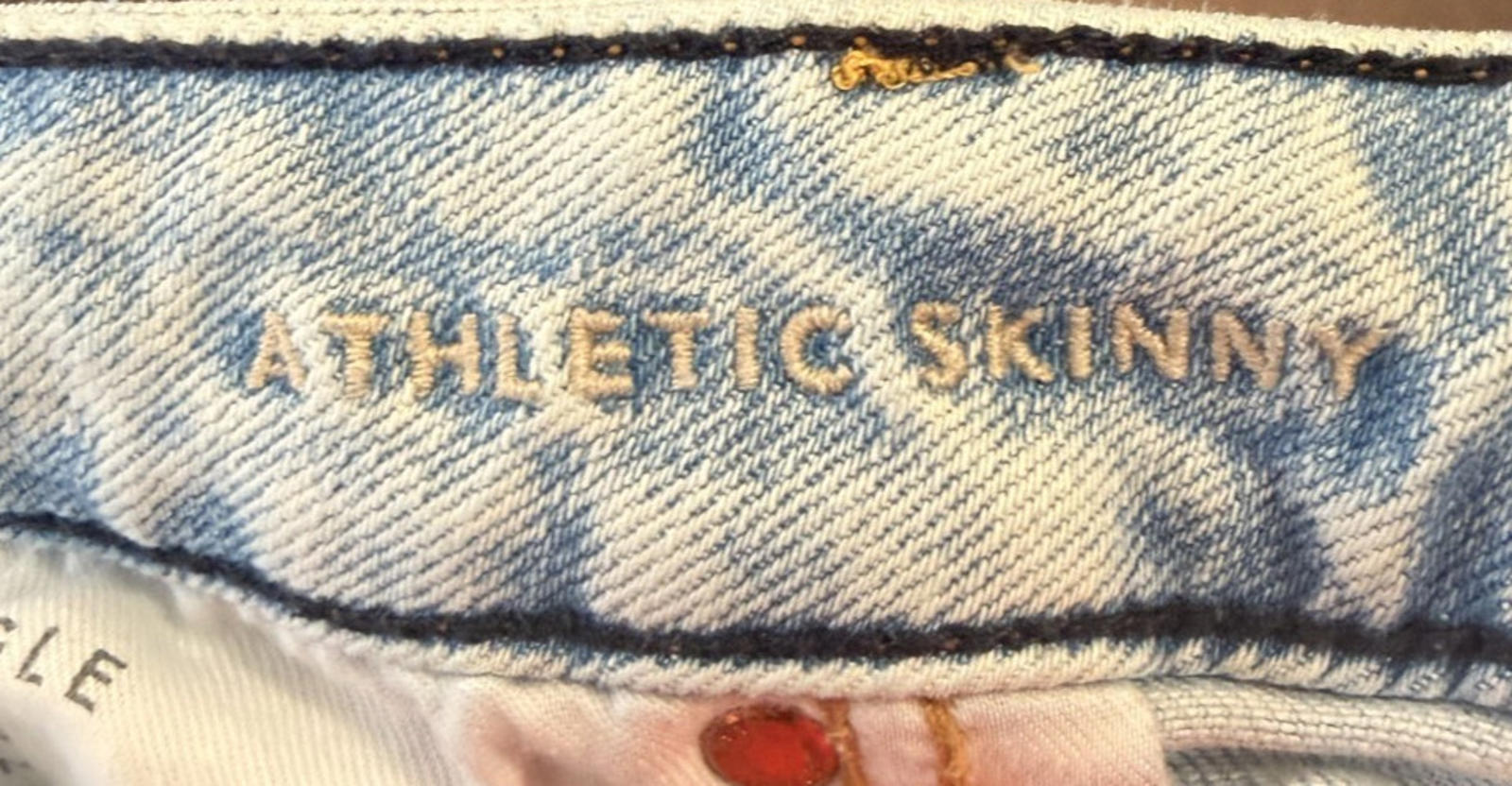 American Eagle 36x32 Athletic Skinny Jeans Airflex TempTech Distressed Acid Wash