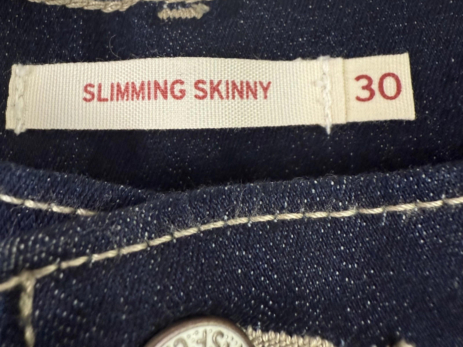 Levi's Womens Mid Rise Slimming Skinny Jeans Size 12, 30" Inseam Stretch Red Tab