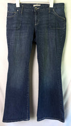 LEI Women Y2K Sophia Hiphugger Flare Jeans Size 15 Medium Wash Stretch