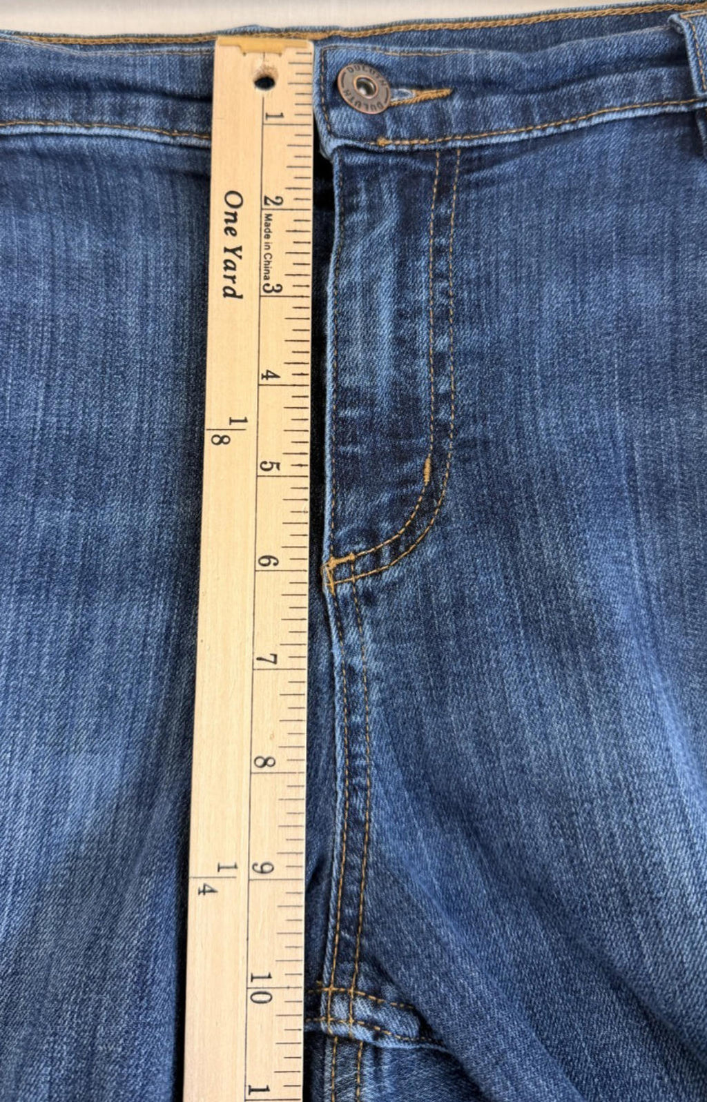 DULUTH Trading Women’s Straight Leg Stretch Dark Wash Jeans Size 16W x 31