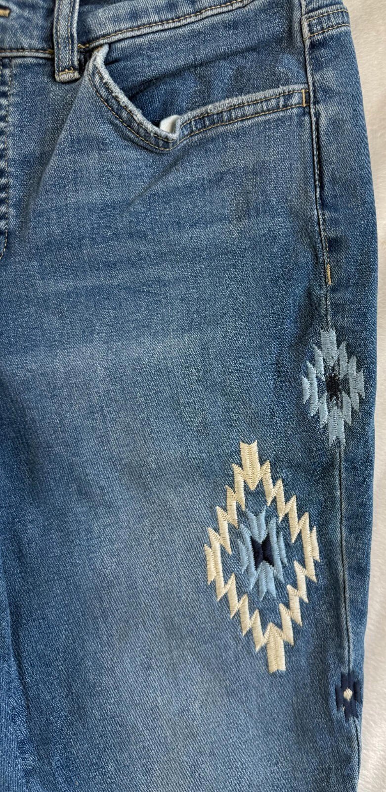 Chaps Jeans Madden Straight Leg Womens 4 Blue Mid Rise Embroidered