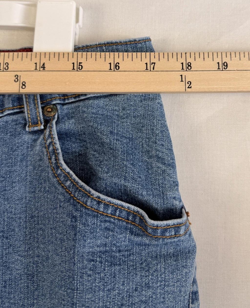 Levi's 550 Relaxed Bootcut Denim Jeans Womens Size 16 Short