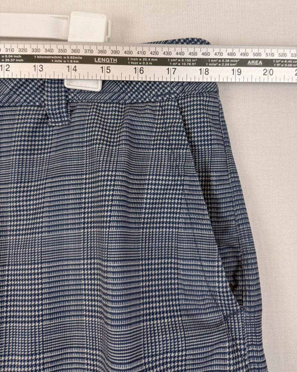 O'Neill Men's Hybrid Shorts Size 36 Blue and White Striped Walk Shorts Stretch