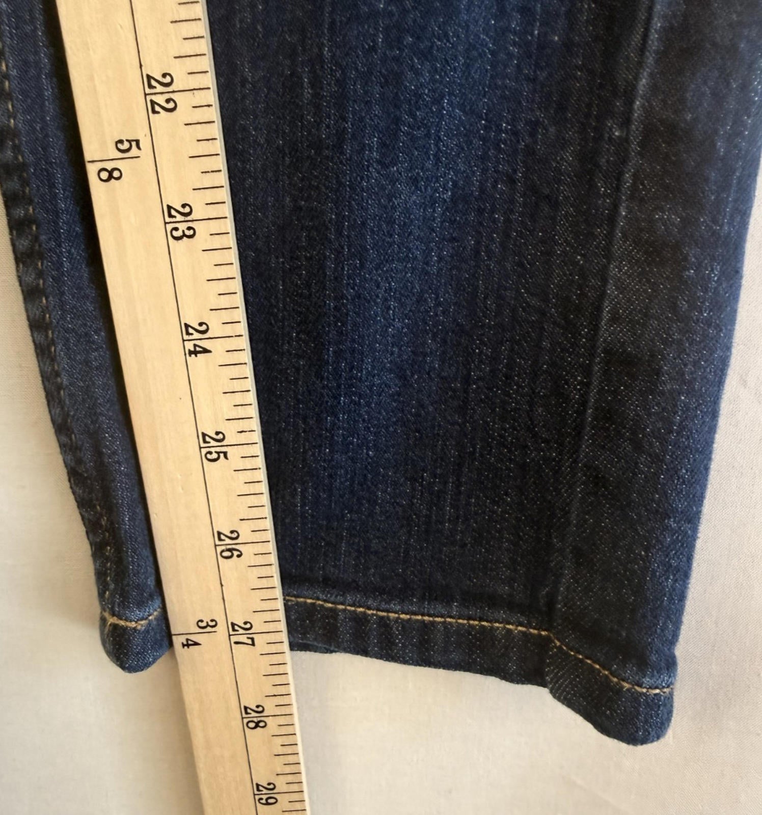 Banana Republic Women's Girlfriend Blue Jeans Size 27 Whiskered