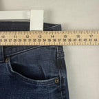 Signature Levi Strauss Womens Jeans size 6 Mid Rise Classic Straight Blue