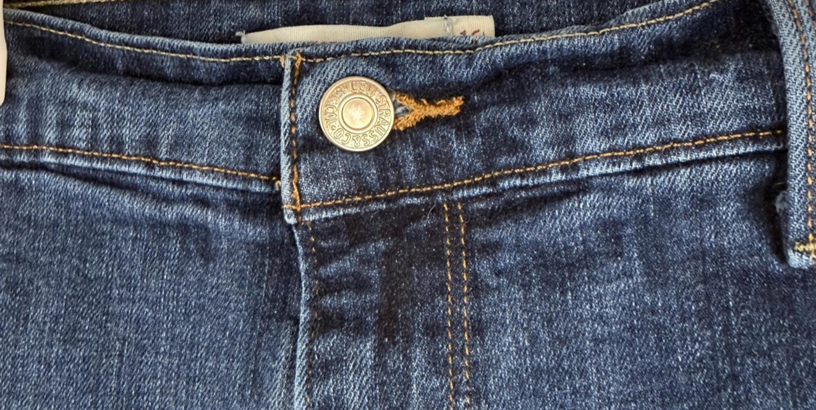 Levi's 505 Women's Striaght Leg Jeans Meduim Wash Size 16 Blue