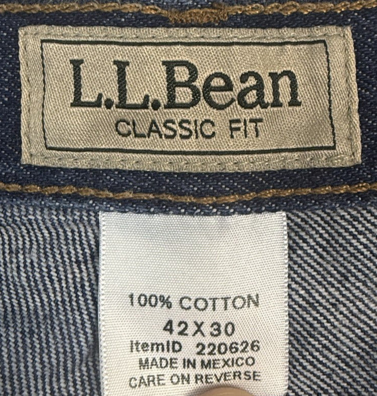 LL Bean Classic Fit Mens Size 42x30 Straight Leg Blue Jeans 100% Cotton