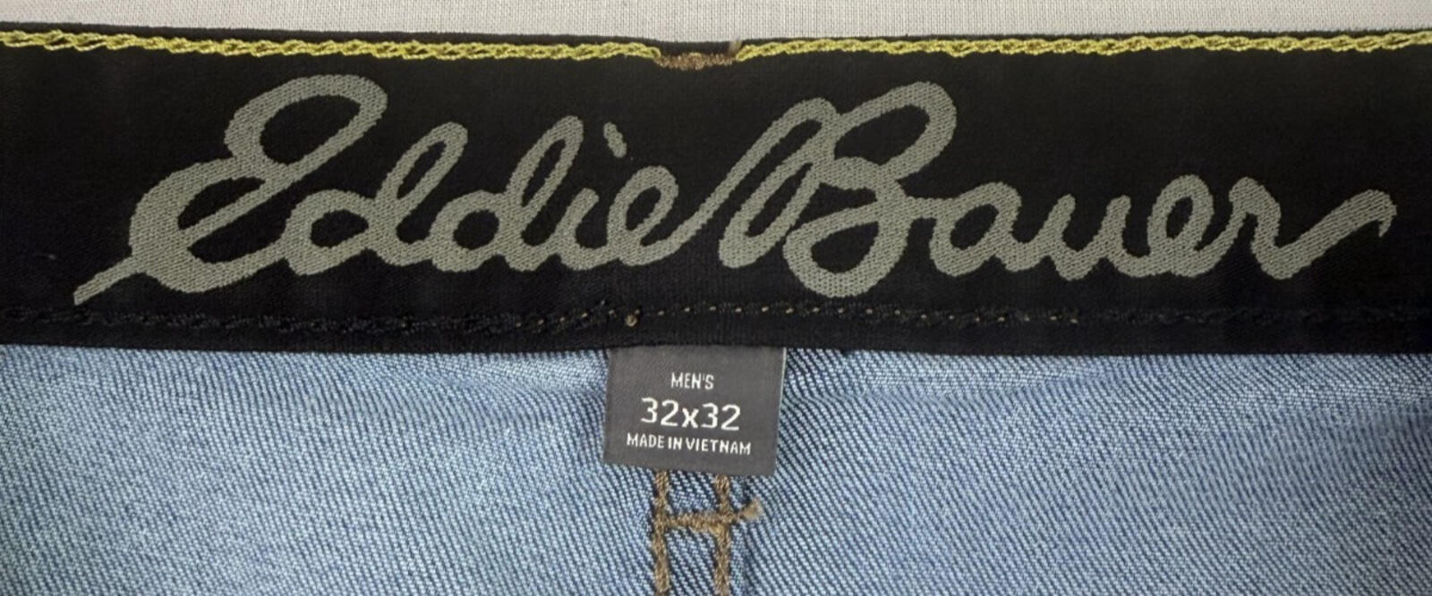 Eddie Bauer Jeans Mens Sz 32x32 Straight Leg Stretch Acid Wash Denim Blue