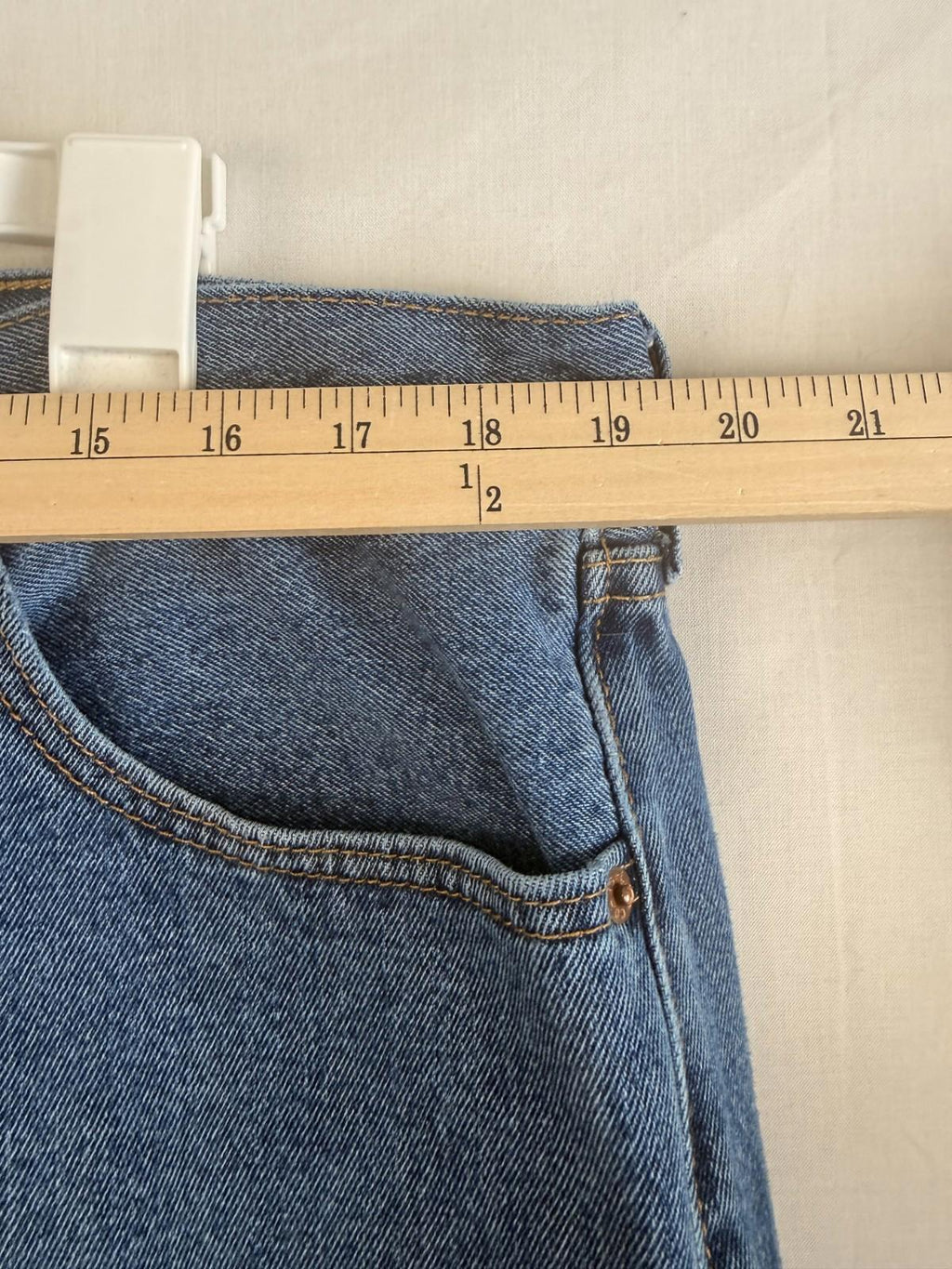 Levis 505 Mens 40x30 Straight Fit Denim Jeans Pants Medium Wash