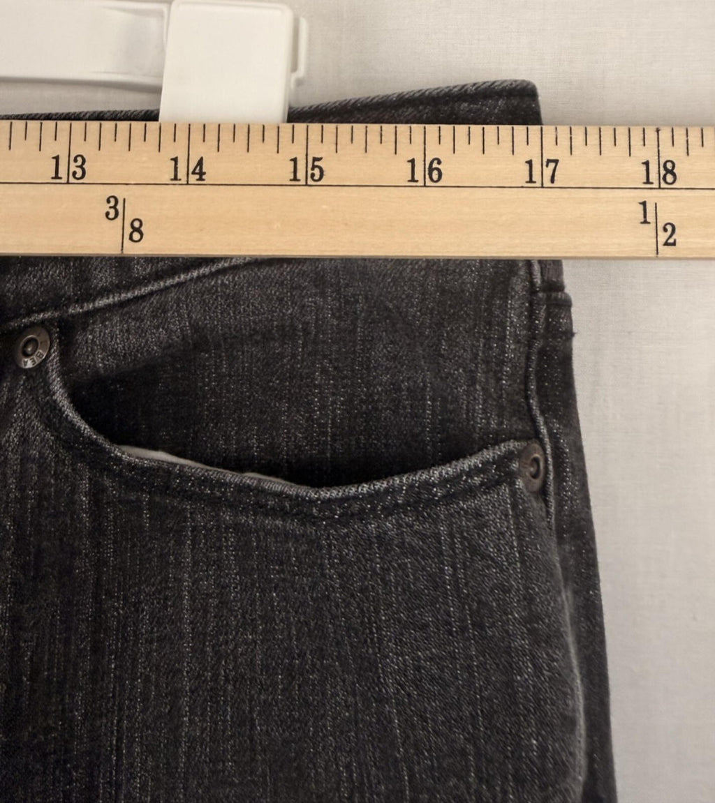 LL Bean Womens Favorite Fit Jeans Size 12 M/T Black Denim Straight Leg
