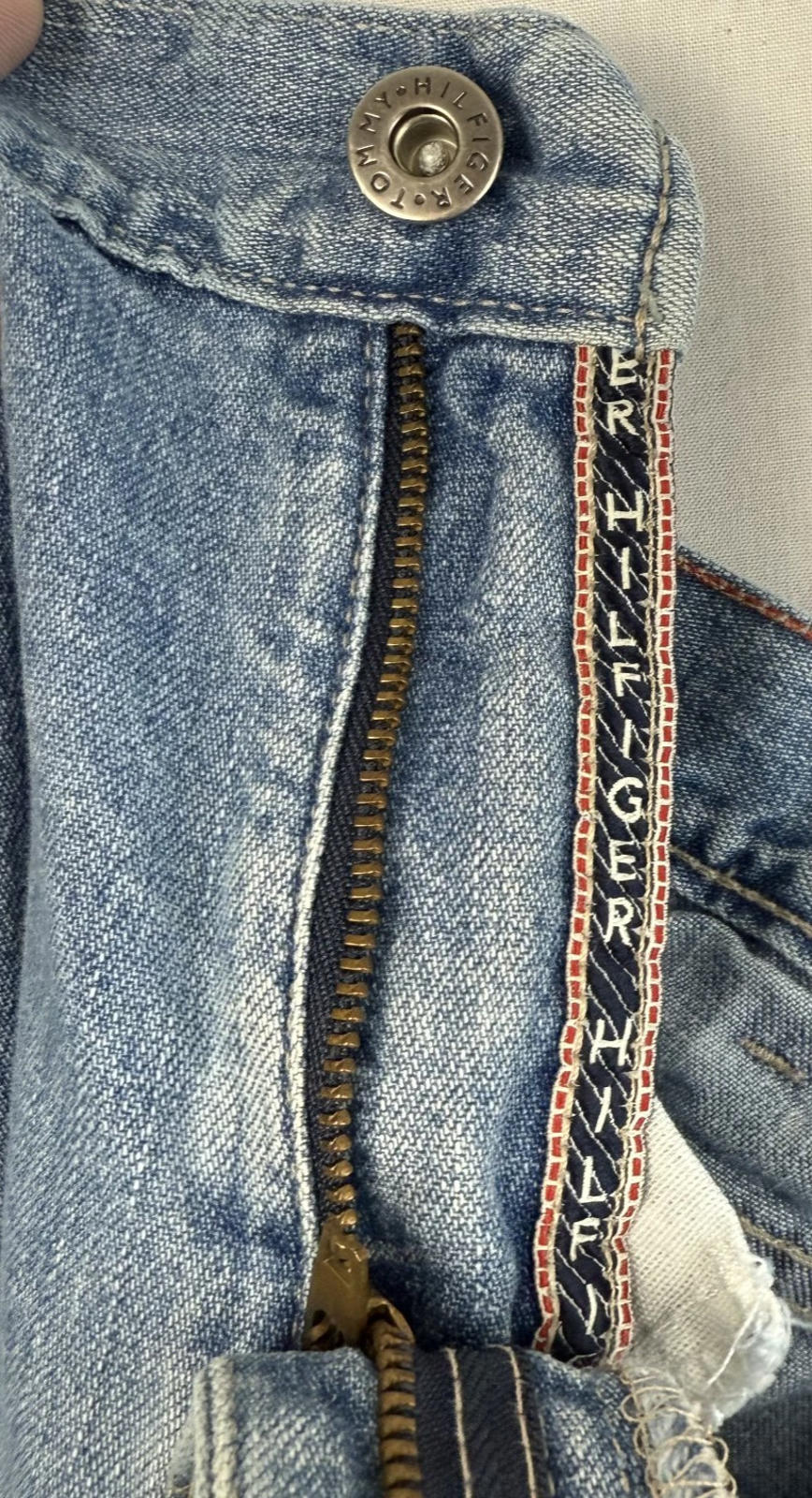 Vintage Tommy Hilfiger Classix Fit Jeans Womens Size 4 Blue Denim 90s Wash Y2K