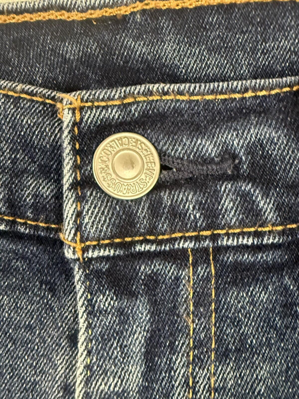 Levis 502 Jeans Mens 34x29 Blue Tapered Leg Medium Wash Mid Rise EUC