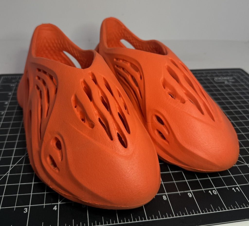 Non-Branded Foam Runner Orange Mens Size 8 Pre-Owned
