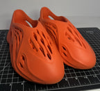 Non-Branded Foam Runner Orange Mens Size 8 Pre-Owned