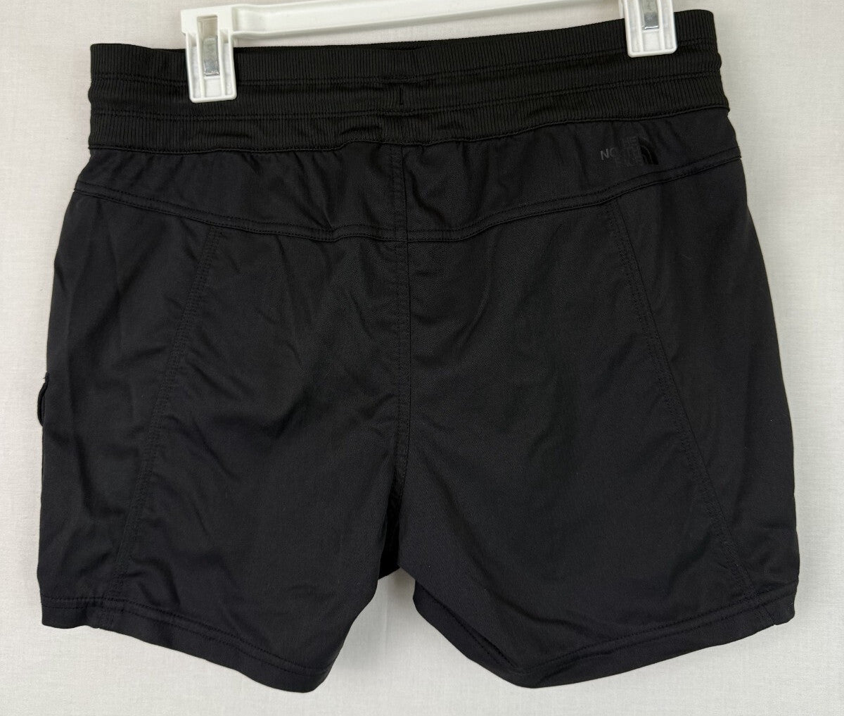 The North Face Shorts Womens Sz M Black Elastic Waist Pull on Pockets Hiking