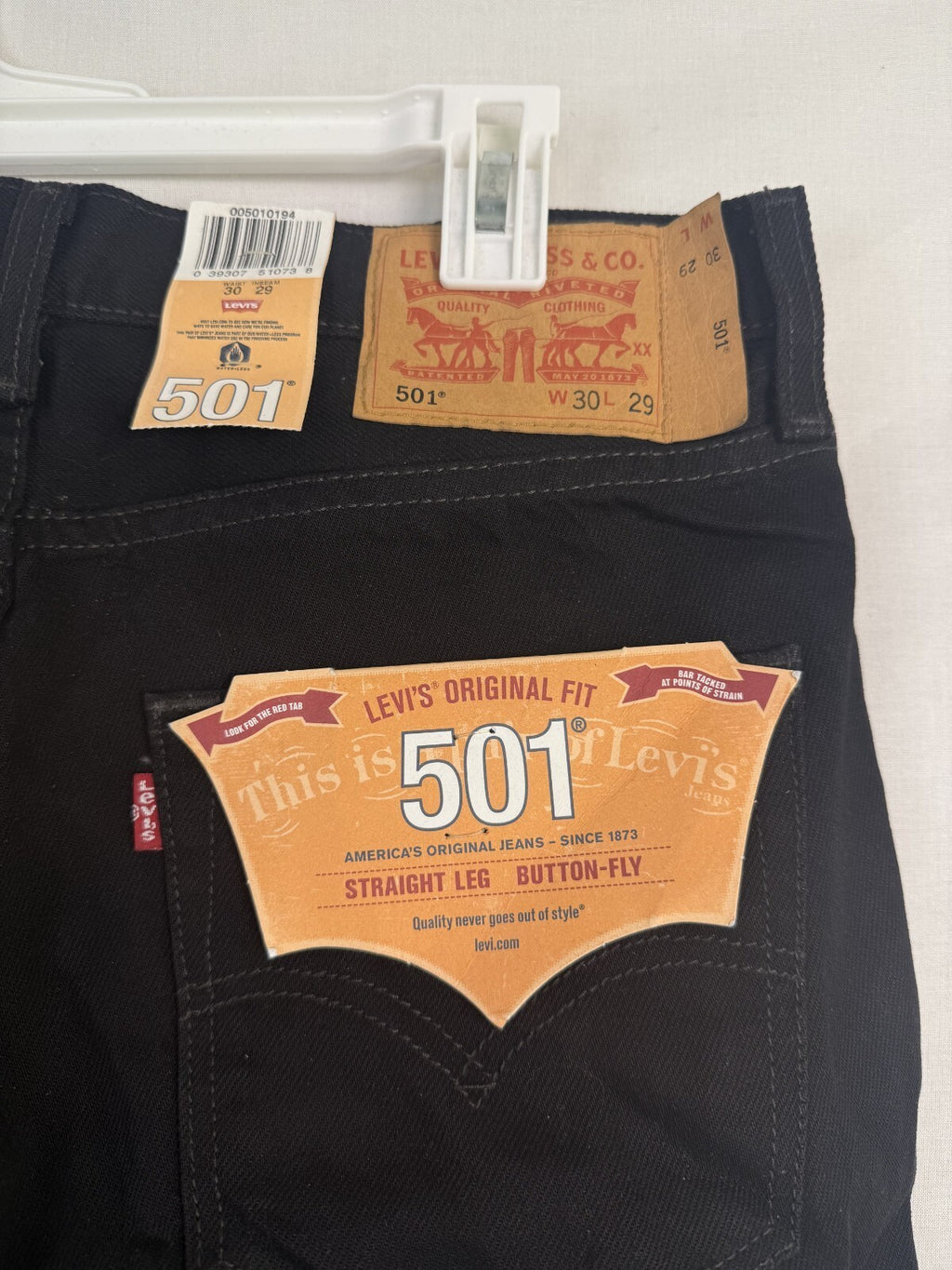 Levis Mens 501 Original Fit Jean 30x29 100% Cotton Button Fly - SameDay Shipping