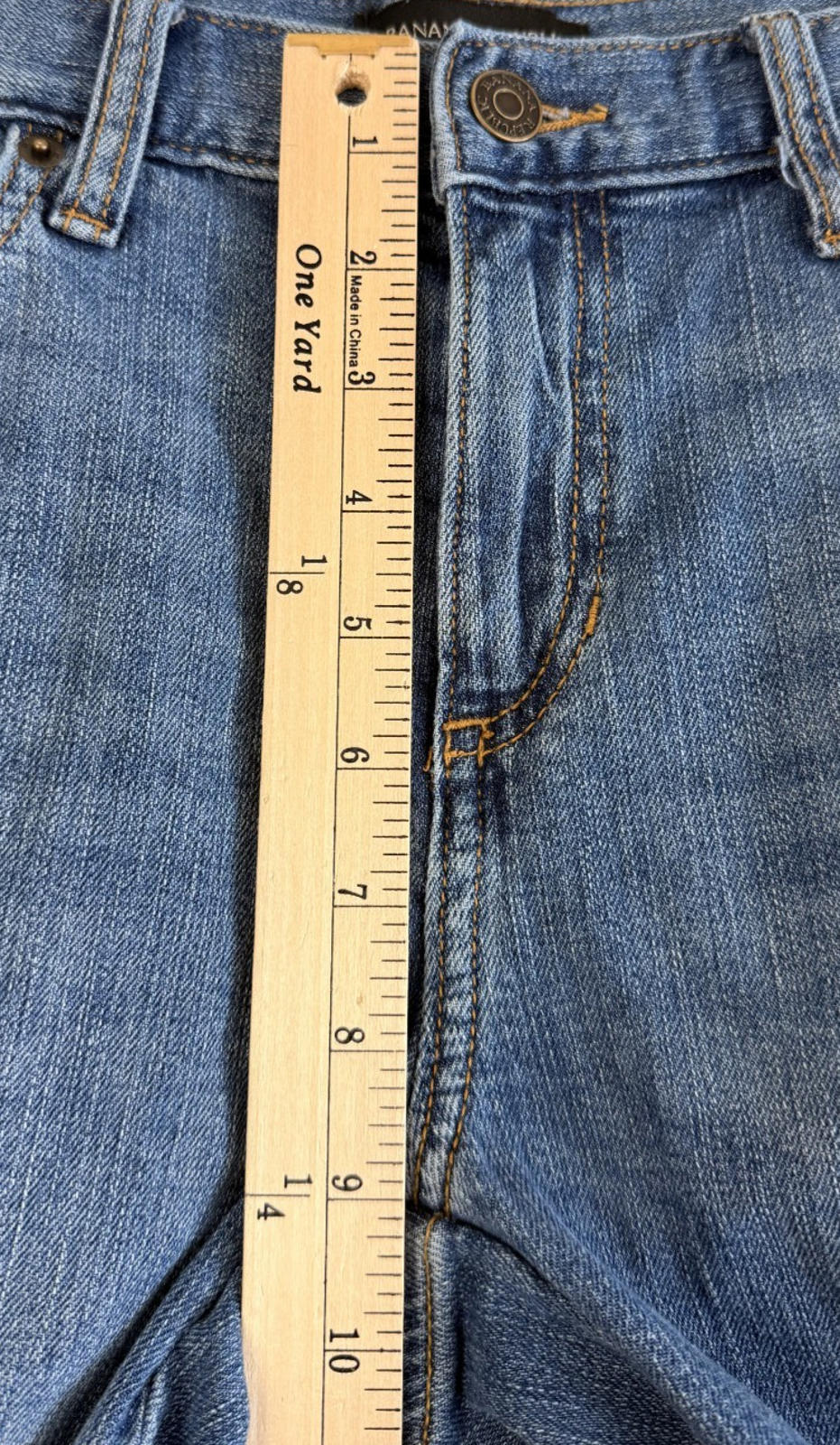 Banana Republic Girlfriend Jeans Womens 29/8 Blue Relaxed Tapered Stretch RawHem