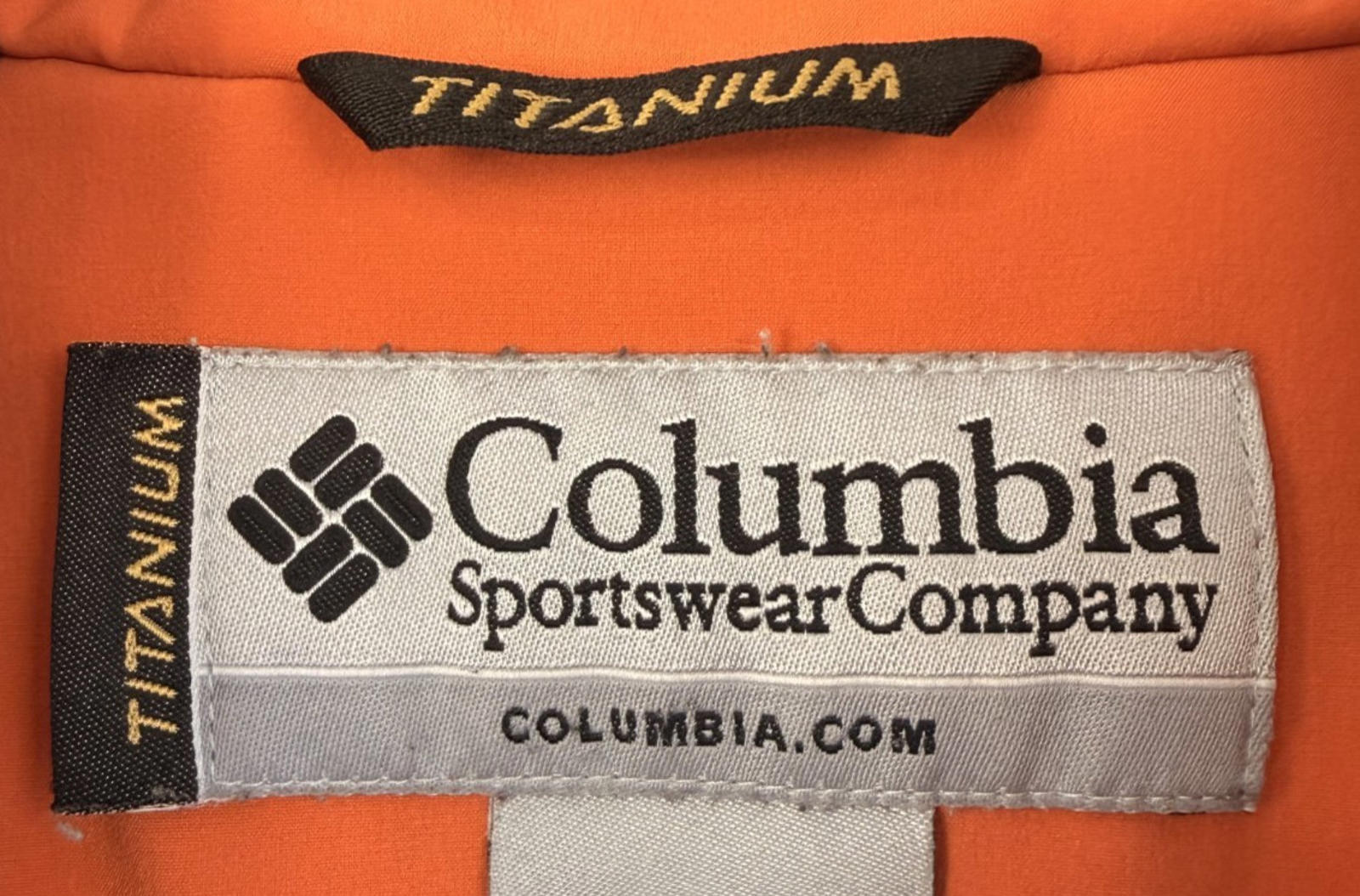 COLUMBIA SPORTSWEAR Titanium Waterproof Orange Jacket Women's Size M