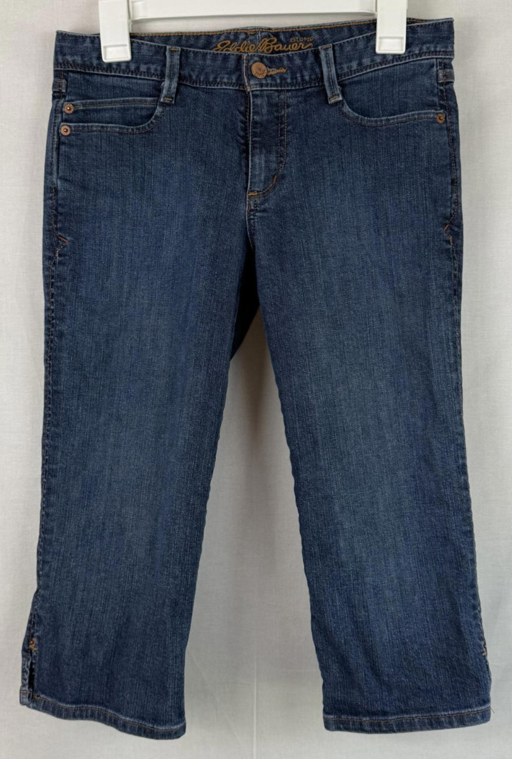 Eddie Bauer Womens Size 4P  Blue Denim Capri Jeans (28 x 19)