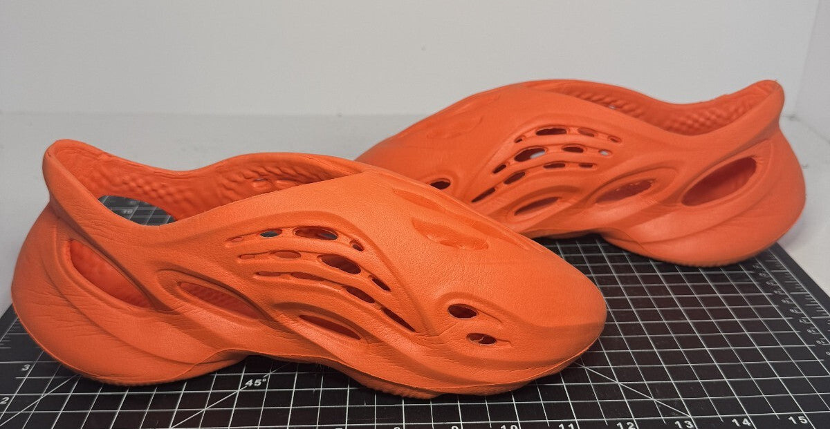 Non-Branded Foam Runner Orange Mens Size 8 Pre-Owned