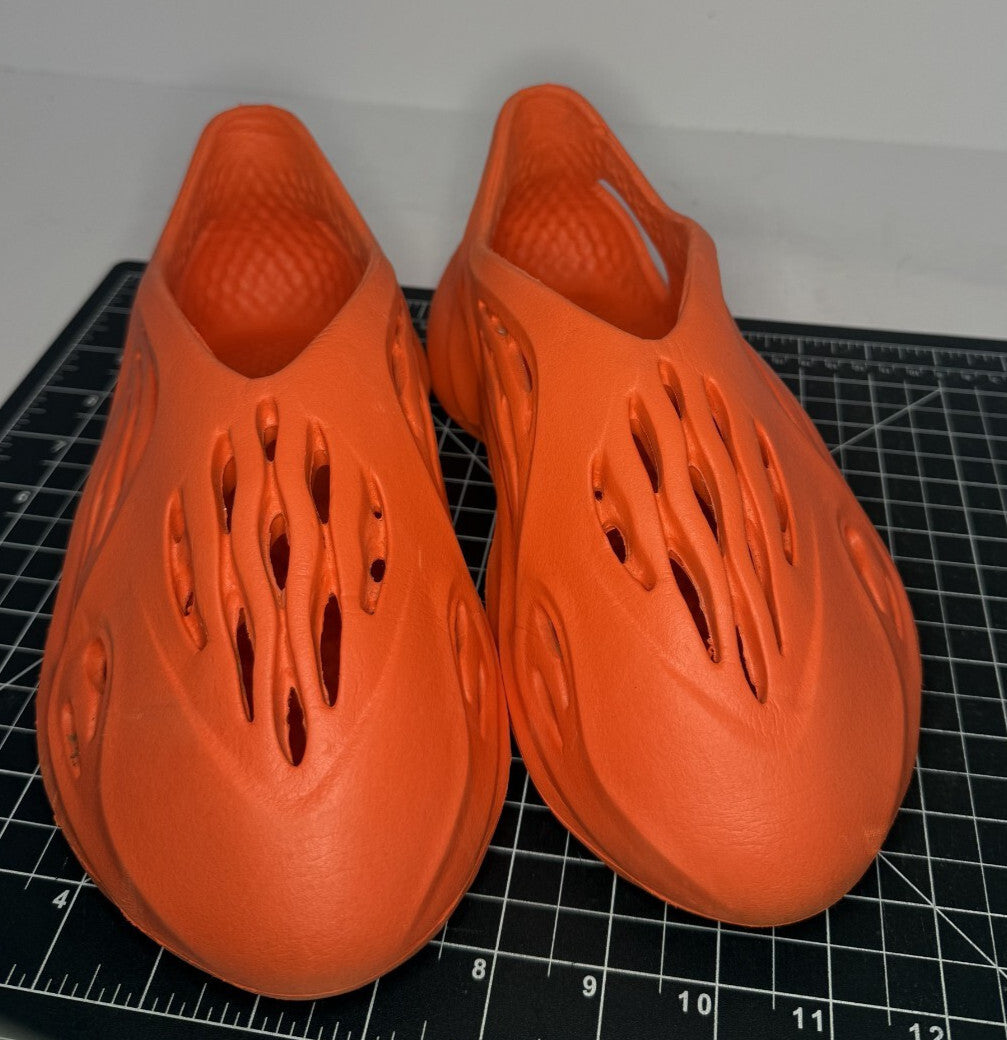 Non-Branded Foam Runner Orange Mens Size 8 Pre-Owned