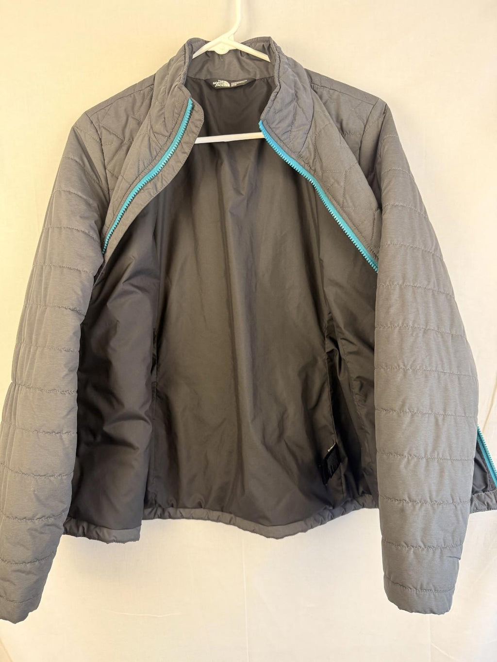 The North Face Women's Gray Quilted Full Zip Jacket M/M Teal Accents