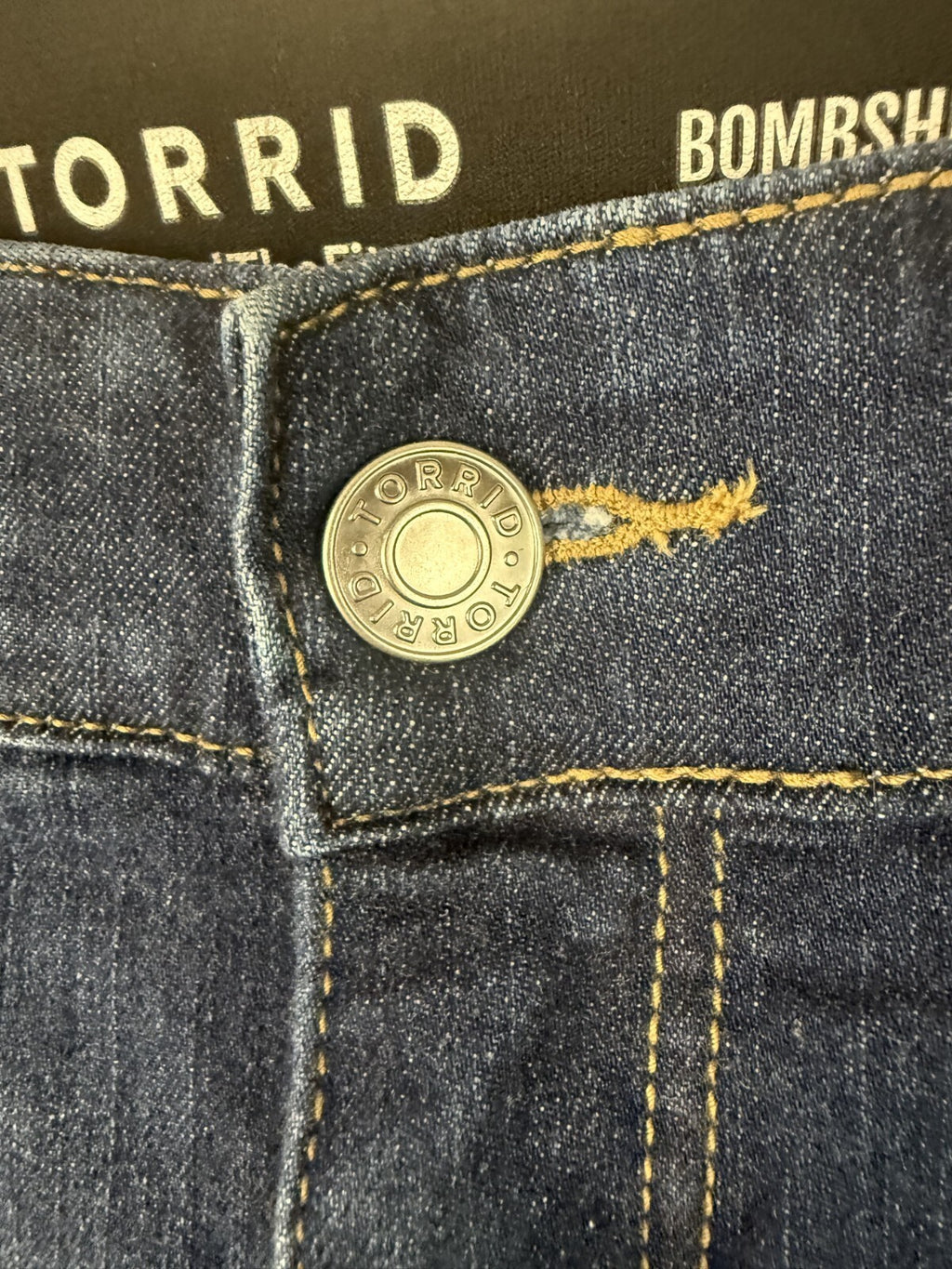 Torrid Bombshell Flare Premium Stretch Womens Jeans Sz 14S High Rise Denim