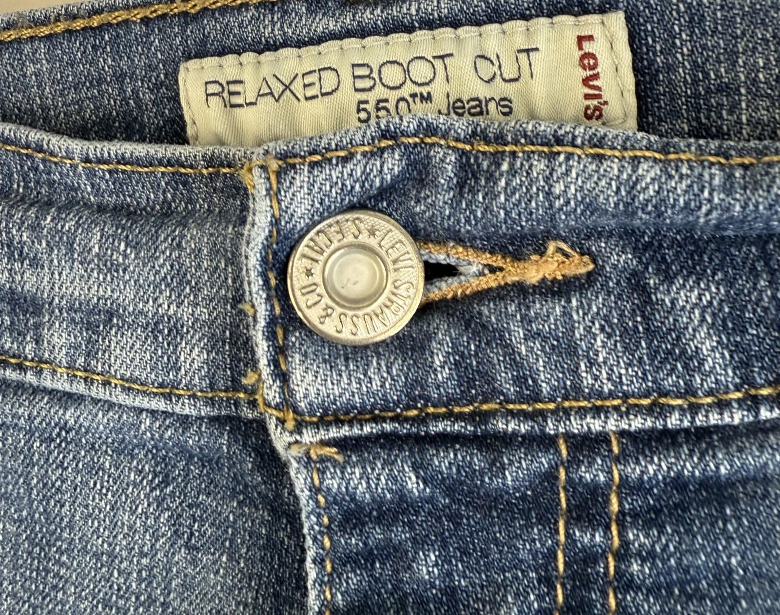 Levis 550 Relaxed Bootcut Womens Jeans Size 16M Blue Denim Stretch Mid Rise