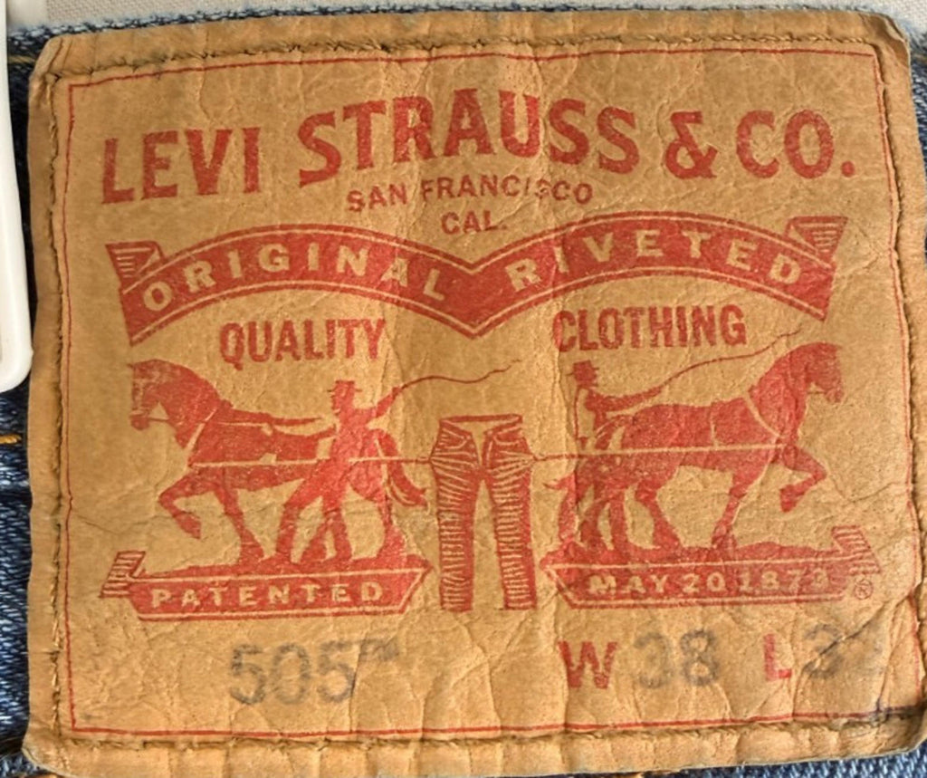 Levis Jeans Mens 38x32 Blue 505 Regular Fit Straight Leg Cotton Denim Casual