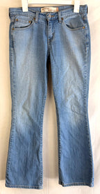 Levis 515 Nouveau Bootcut Light Wash Denim Jeans Womens Size 6M Cotton Blend