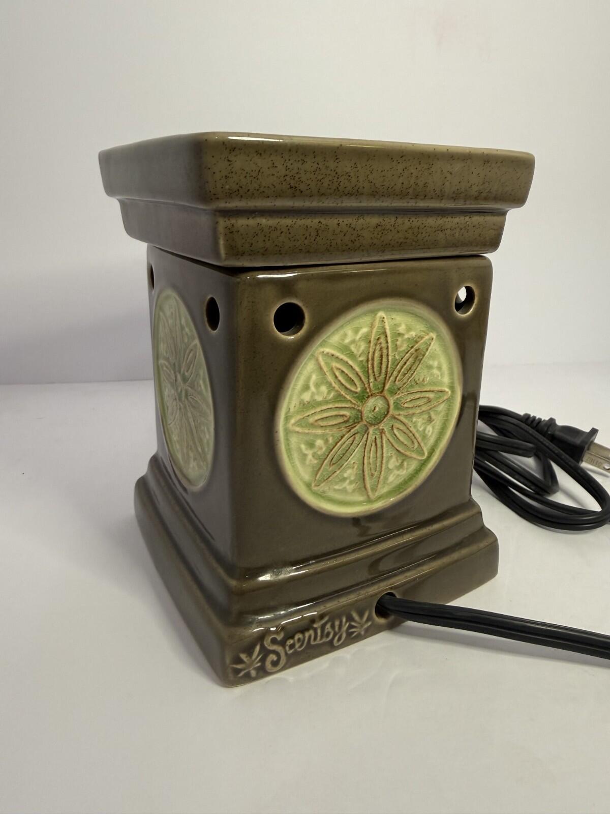 Scentsy Full Size Wax Warmer Brown & Green