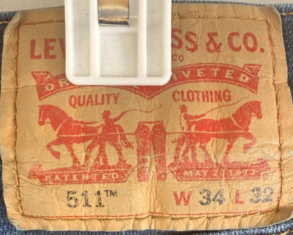 Levis 511 Blue Jeans Mens Size 34 x 32 Slim Straight Fit Cotton Blend Denim