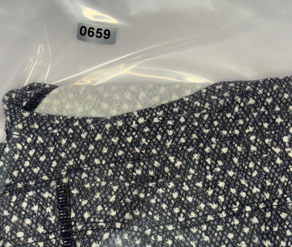 Lululemon Cool Racerback Tank Top Womens Sz 4 Black White Activewear Workout