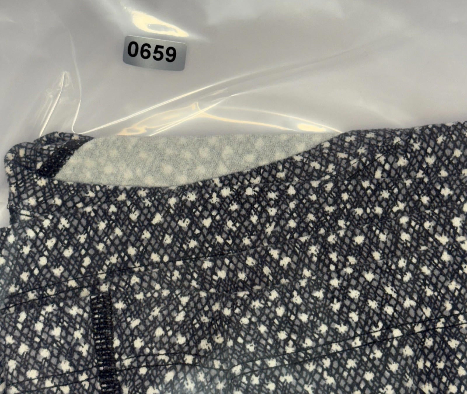 Lululemon Cool Racerback Tank Top Womens Sz 4 Black White Activewear Workout