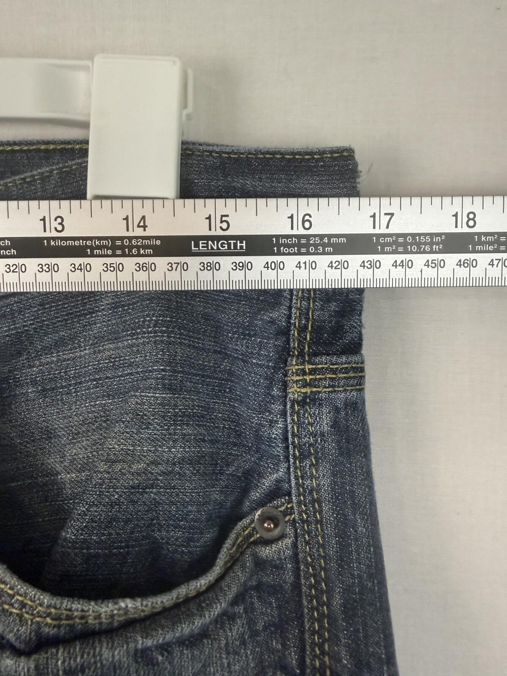 Helix Slim Boot Cut Jeans Mens 32 x 30 Distressed Y2k