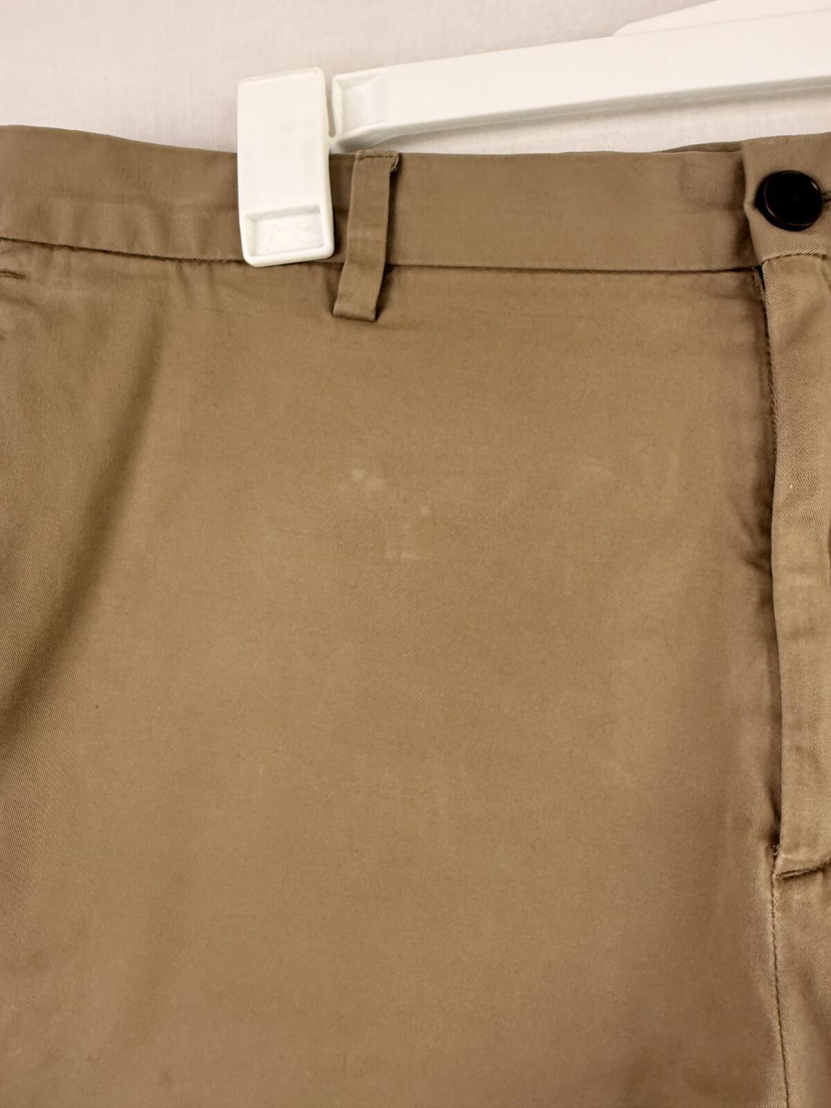 BANANA REPUBLIC Mens Khaki Tan Emerson Shorts - Sz 38
