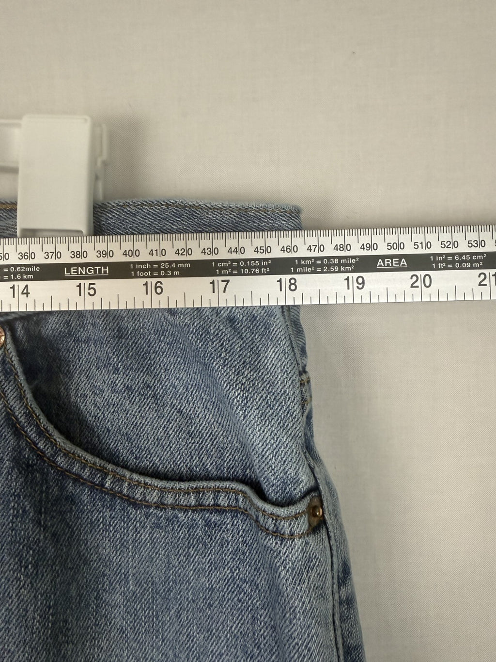 Levis Vintage Mens 505 Regular Fit Jeans 36x30 Straight Leg Light Wash Denim