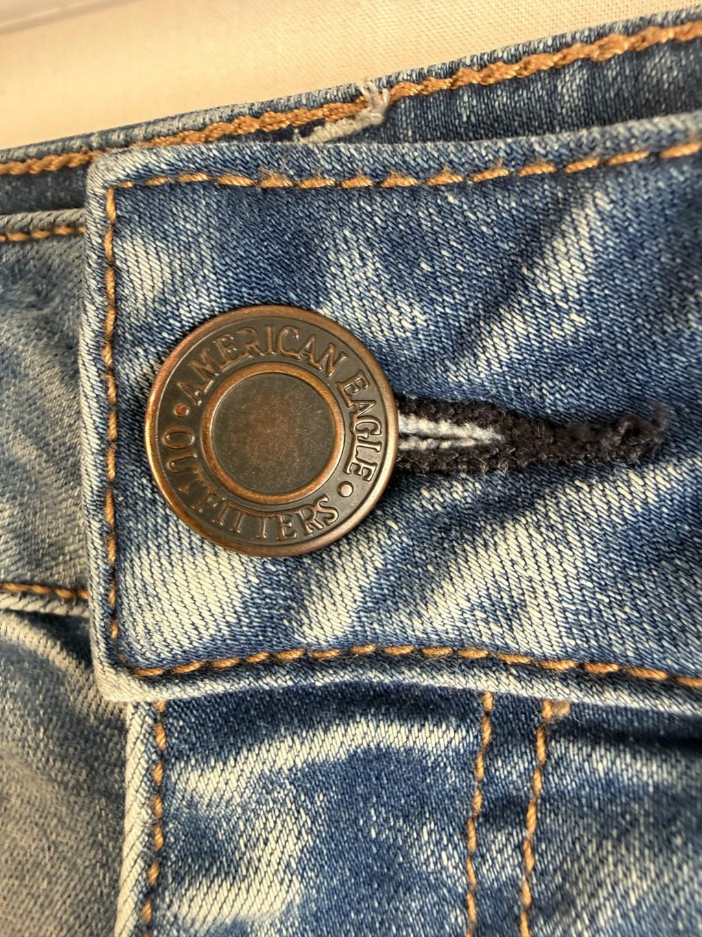 American Eagle Super Super Stretch Midi Womens Shorts Size 4