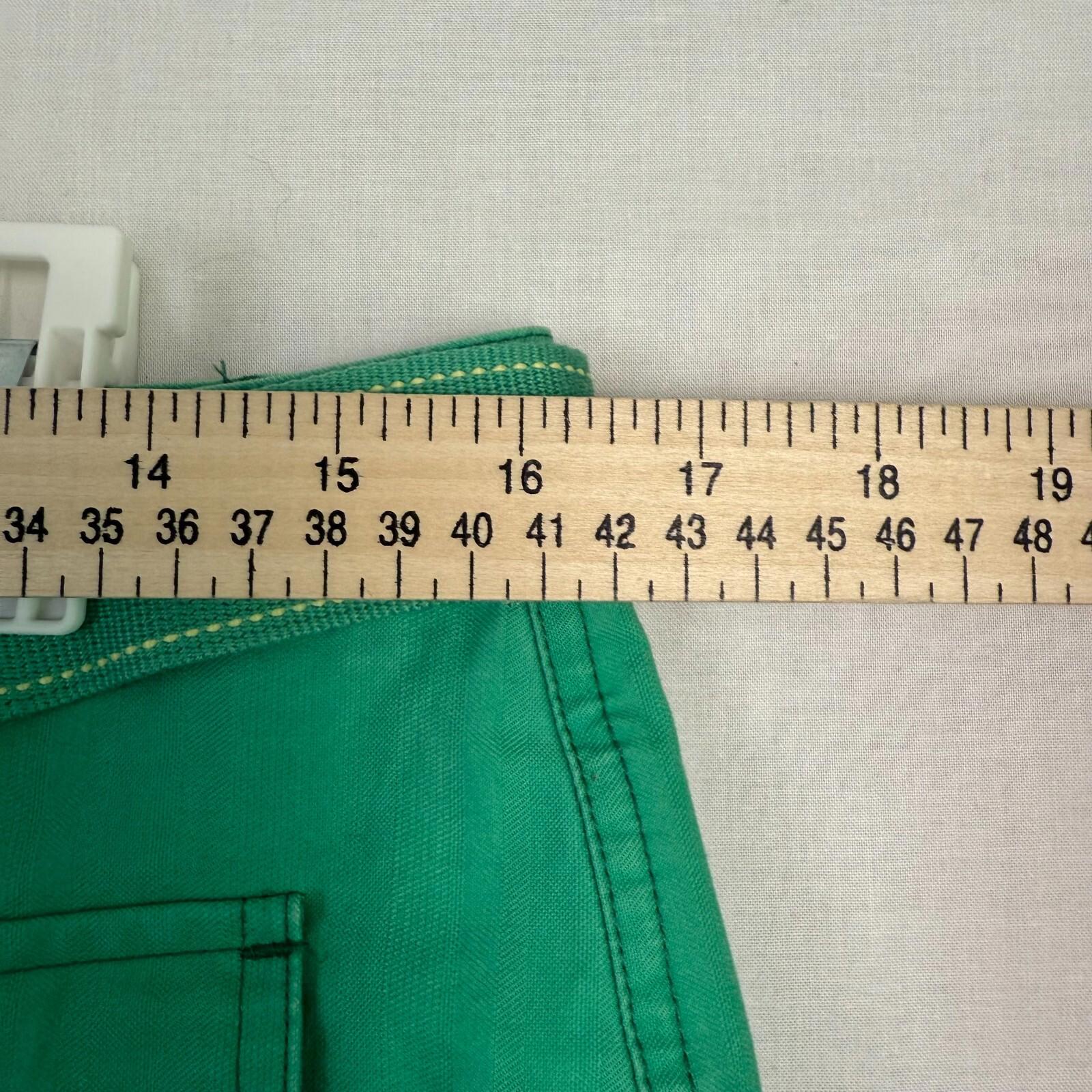 Tommy Hilfiger Womens Shorts Slim Fit Size 8 Cut Off Green with Belt