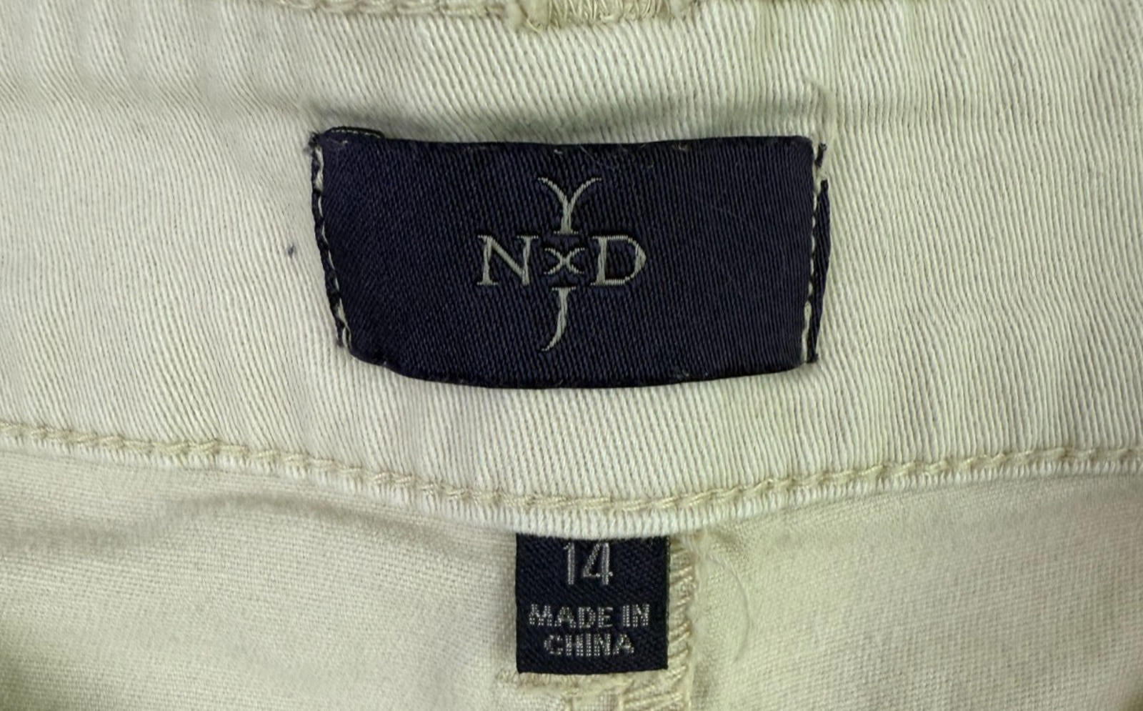 NYDJ Womens Shorts  Size 14 Bermuda