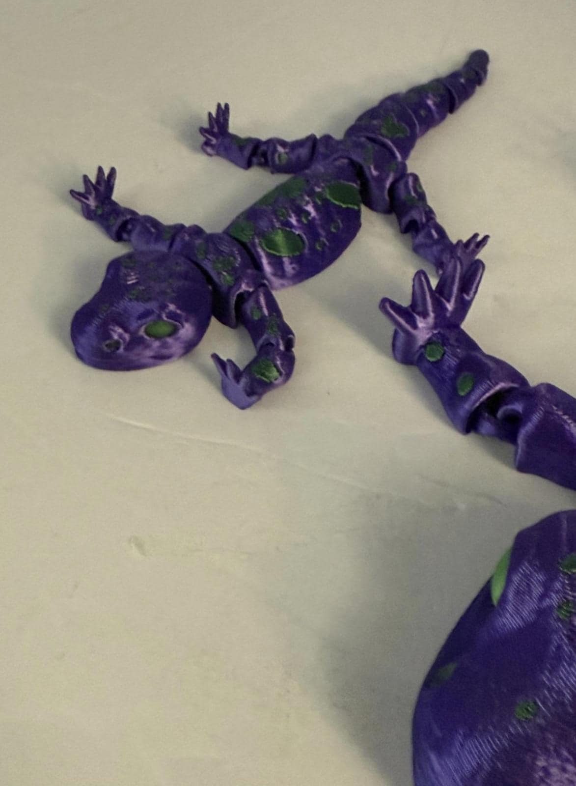 Flexi Salamander Mom and Baby - Glow in the Dark Eyes - 3D Printed PLA