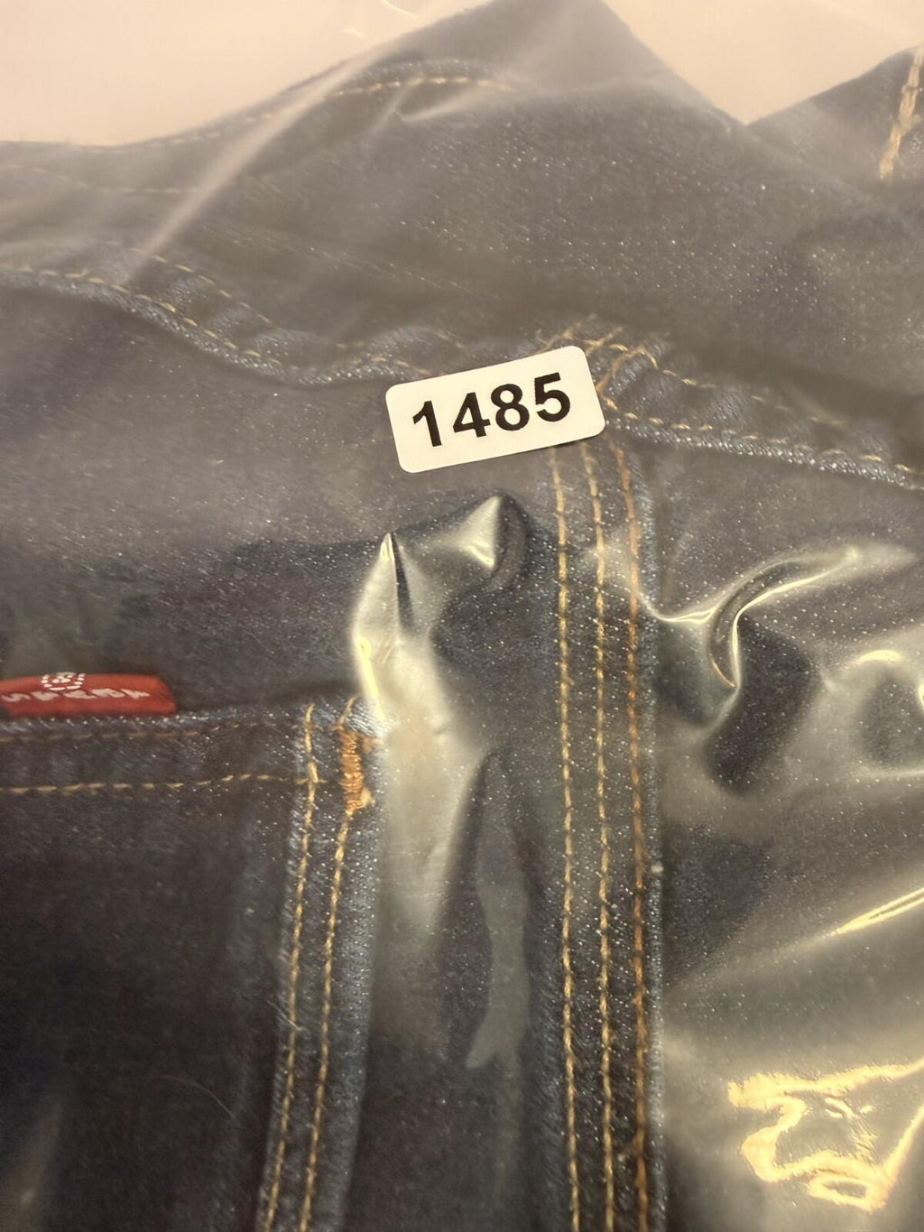 Levis womens mid length denim shorts size 10 - Stretch