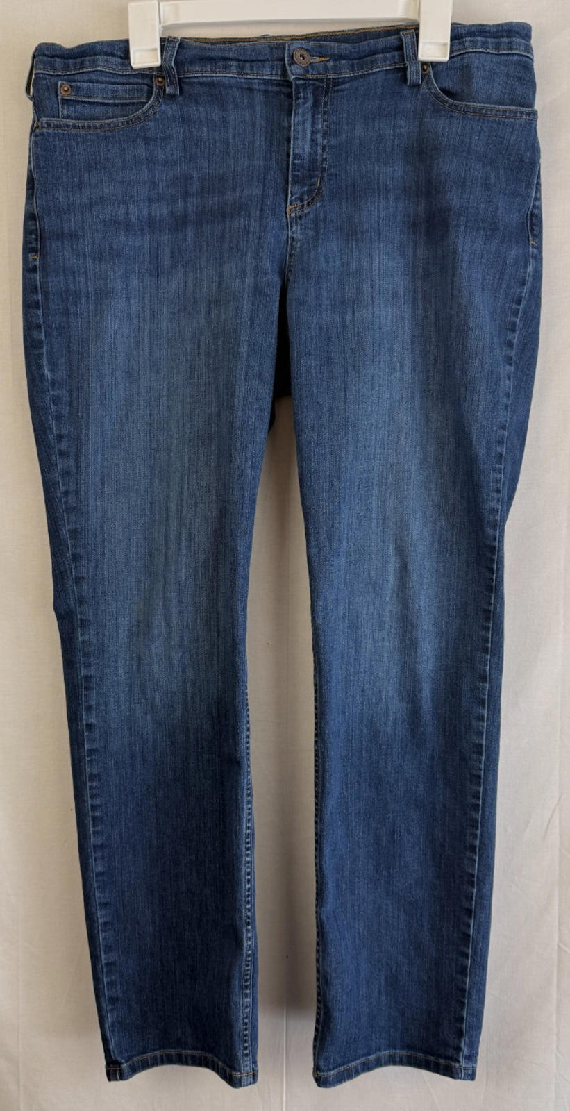 DULUTH Trading Women’s Straight Leg Stretch Dark Wash Jeans Size 16W x 31