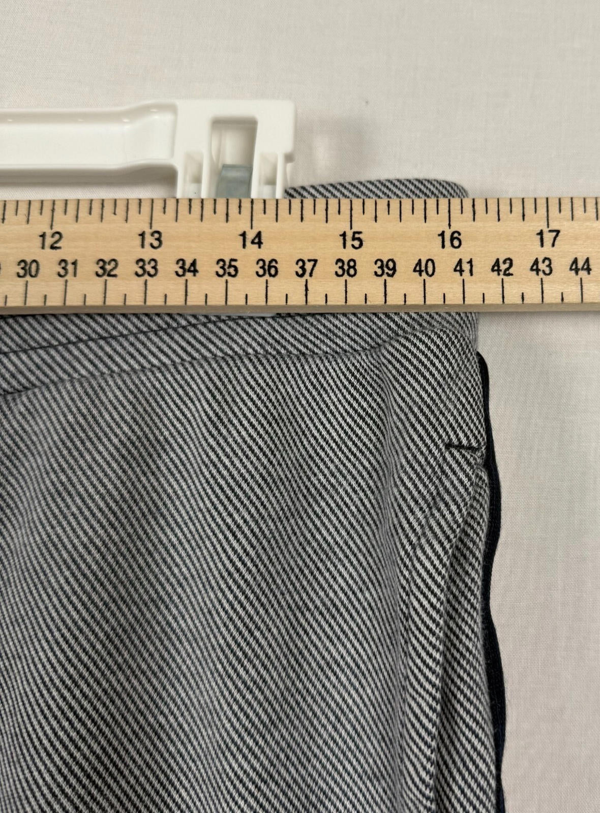 Tommy Hilfiger Sweatpants Womens Size Large Grey Stripes Comfortable