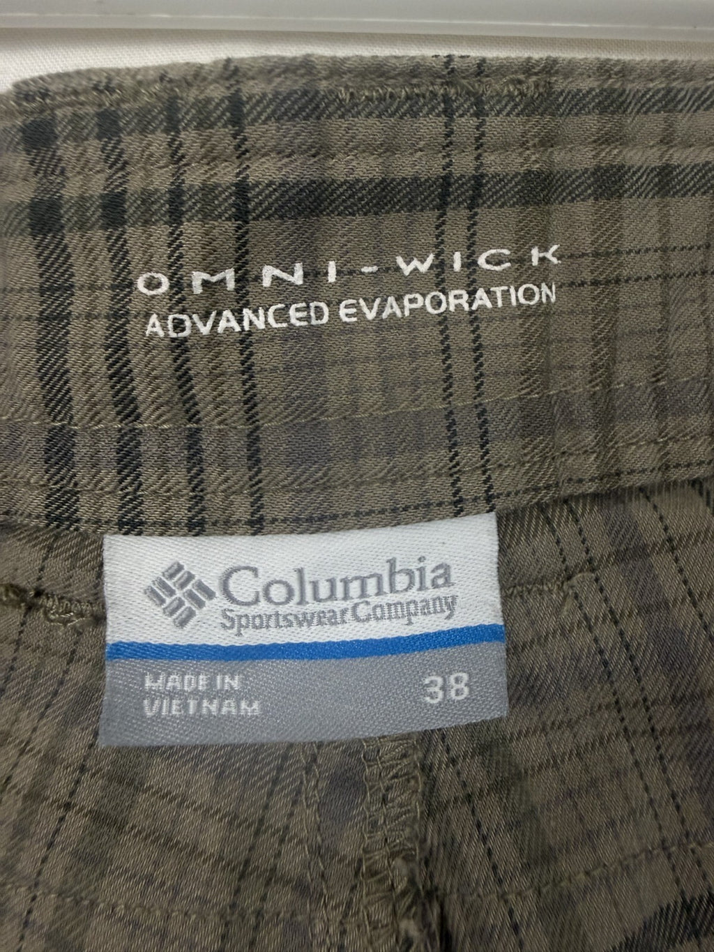 Columbia Omni-Wick Plaid Golf Hiking Shorts Brown 38W 12” Inseam