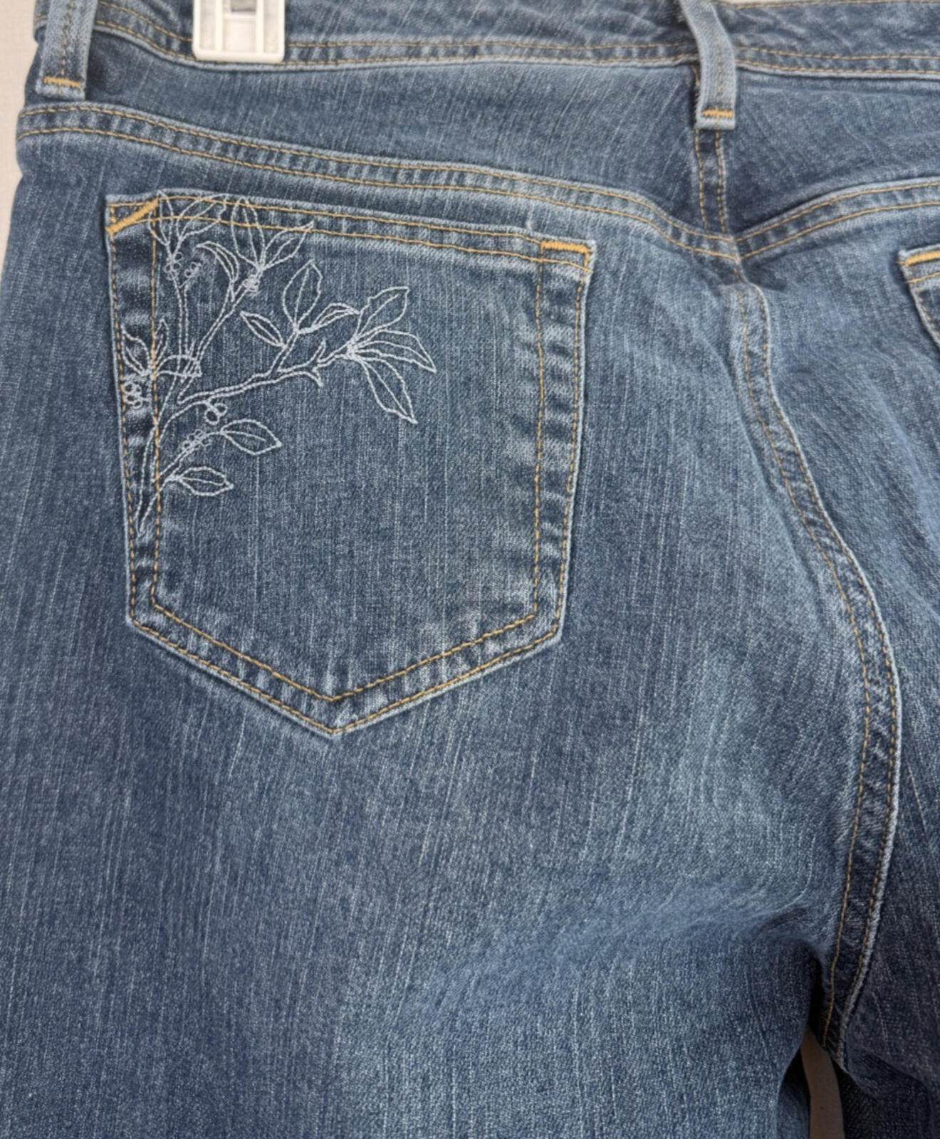 Eddie Bauer Womens Blue Denim Bootcut Jeans Embroidered Size 12R